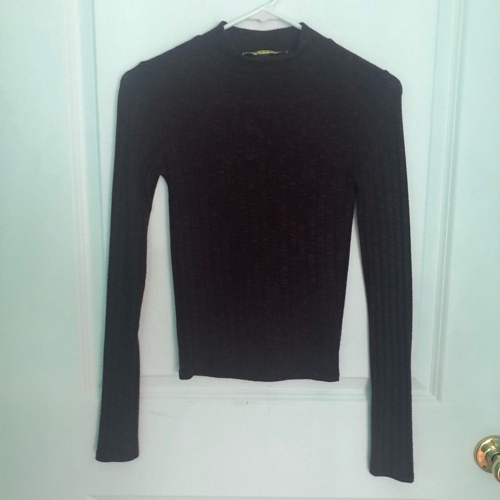 Maroon turtleneck like shirt